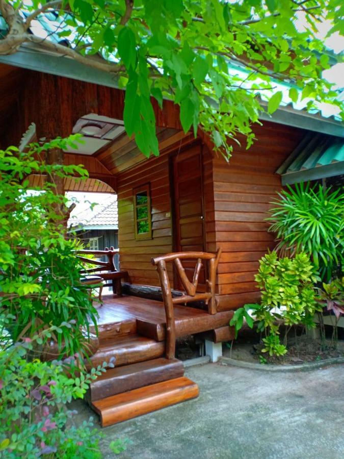 Magmai Hotel And Resort Tak Exterior photo